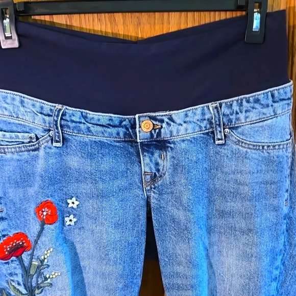 Mama Maternite Low Rib Maternity Distressed Embroidered Kick-Flare Jeans Size 10 - Picture 3 of 17